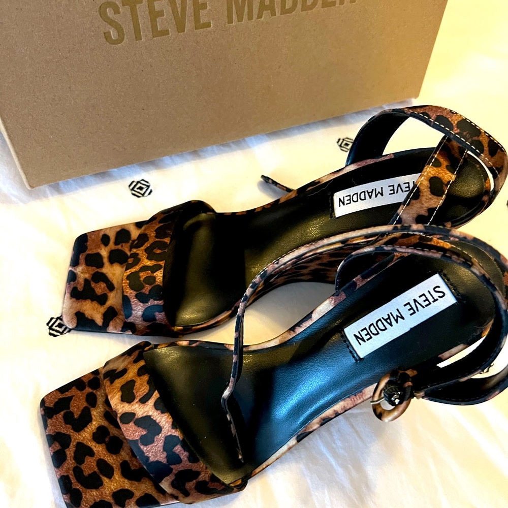 Steve Madden leopard shoes